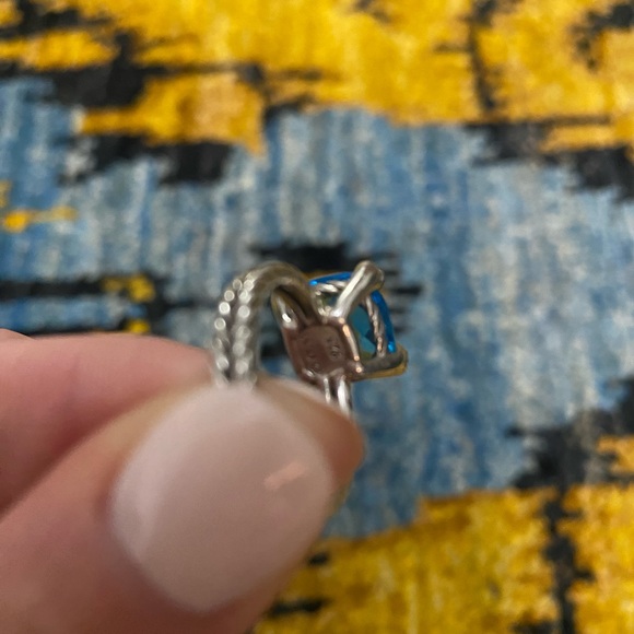 Beautiful new without tags, David Yurman ring. Size 7.5 - Picture 3 of 7